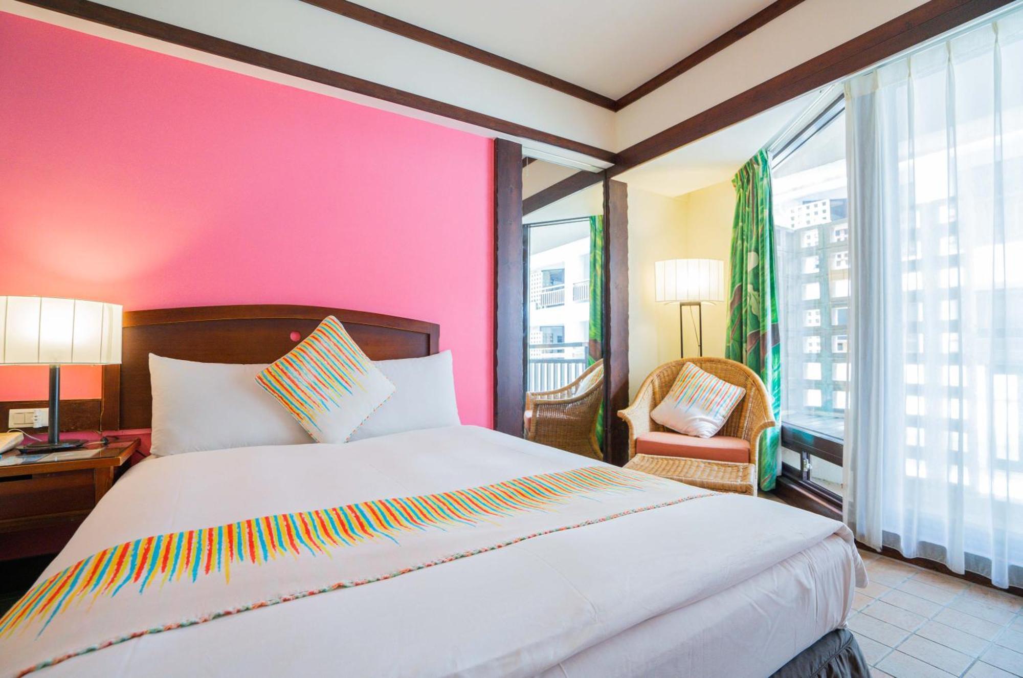 Yoho Beach Resort Kenting Старе місто Хенчун Екстер'єр фото A bedroom at the hotel