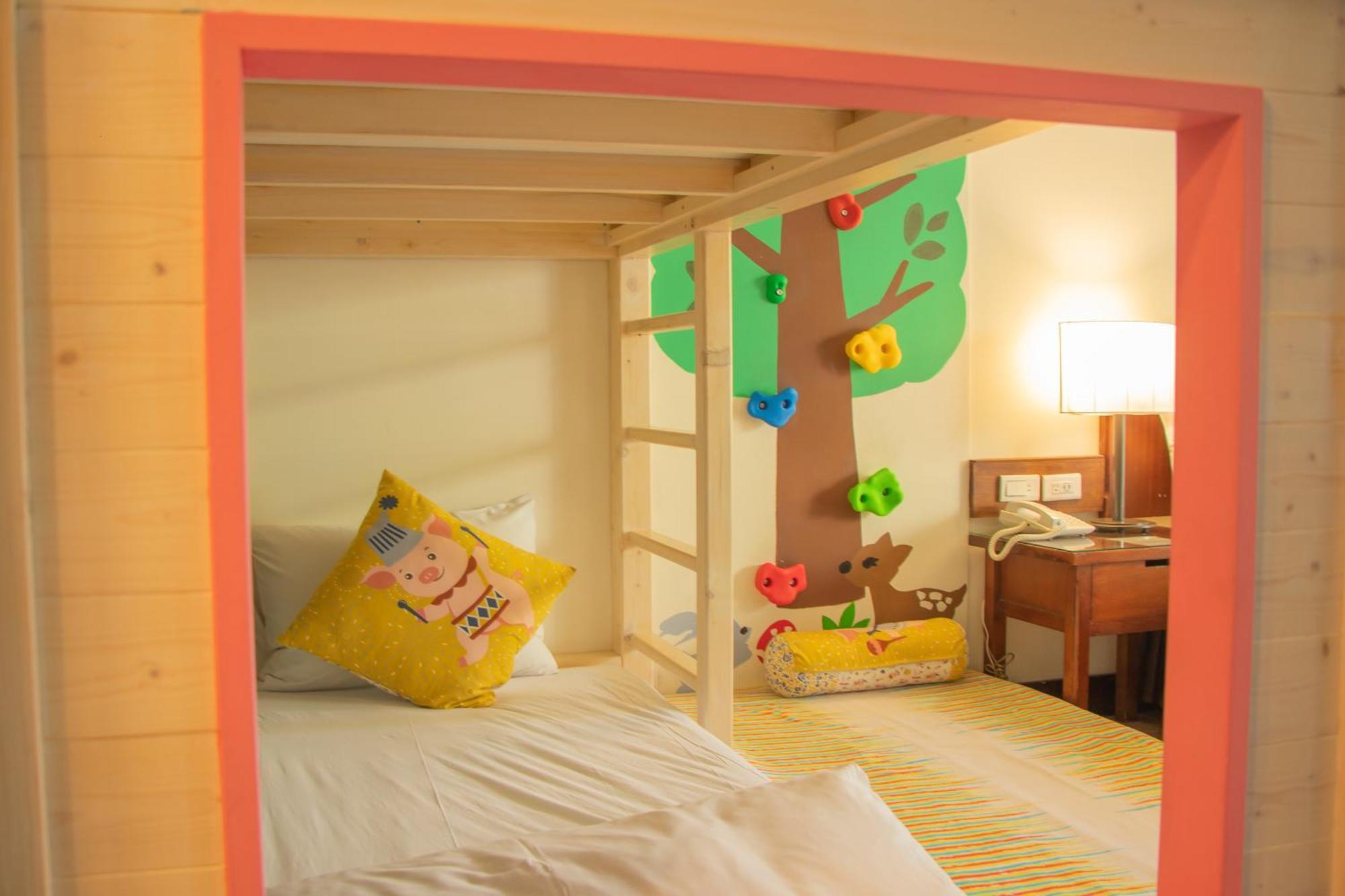 Yoho Beach Resort Kenting Старе місто Хенчун Екстер'єр фото A room at the Legoland Hotel